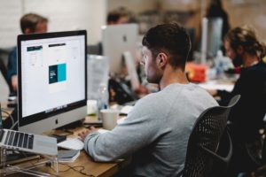 studio republic fotKKqWNMQ4 unsplash 300x200 - KCWS: Pela primeira vez, Florianópolis sediará reunião anual da Cúpula  Mundial das Cidades do Conhecimento